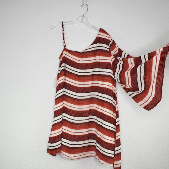 BB Dakota Bryanne Striped One Shoulder Dress NWT - Picture 5 of 6